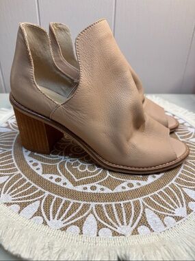 CHINESE LAUNDRY Women's Open-Toe Block Heel Sandals CREAM Tan Size 6.5 LEATHER